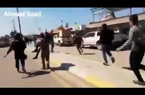 الجيش العراقي يسعف مواطن دهسه محافظ نينوى