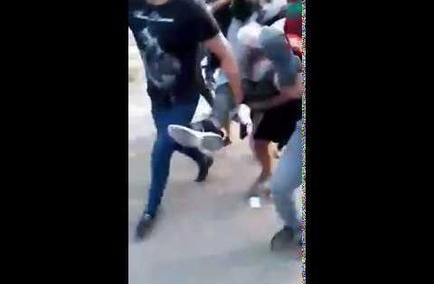 ضرب متظاهر عراقي بغداد اليوم