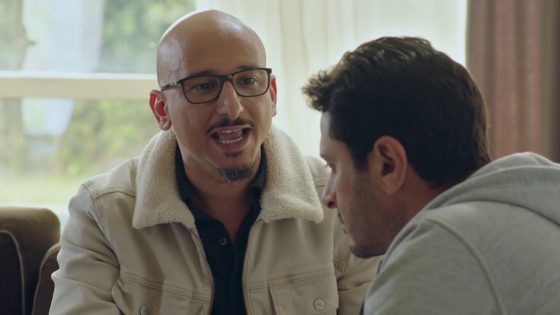 مروان بيحب نور وبيغير عليها ..بس دايما ردود افعاله بتكون بعيدة عن العقل#حكايات_بنات4