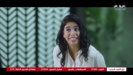 في بيتنا روبوت | لما يقف عليك مراقب رخم في الامتحان.. ما خلاص بقى يا لذيذ أنت هتلم الورق