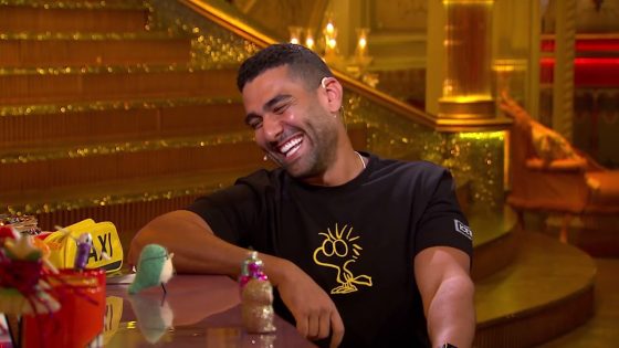 “فقد أدبه وهو عنده 11 سنة”.. هتموت من الضحك على اللي عملته كارو في محمد الكيلاني #أبلة_فاهيتا