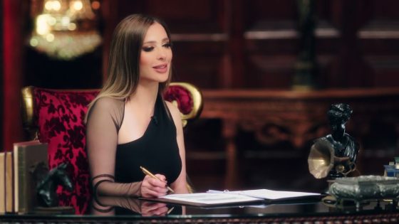 سمية الألفي:فاروق كان بيعيط لما عرف إني هتجوز مدحت صالح#السيرة