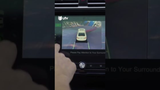 الـ MG5 بيها كاميرات تصوّر 360 درجة .. بحيث وأنت داخل السيارة تگدر تشوفها وكأنك بطيارة درون ????