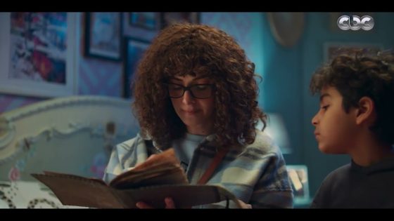 سليمة كانت بتحاول تقرأ لأخوها الصغير كتاب وتفرحه..بس الموقف انتهى بشكل مختلف خالص هي ماكانتش متوقعاه