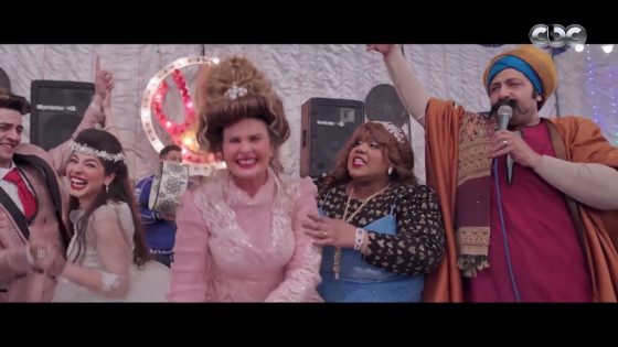 مسلسل 1000حمدالله ع السلامة| لما تروح فرح مع أصحابك وتقوموا ترقصوا وتعملوا الواجب.. علي بويكا متألق