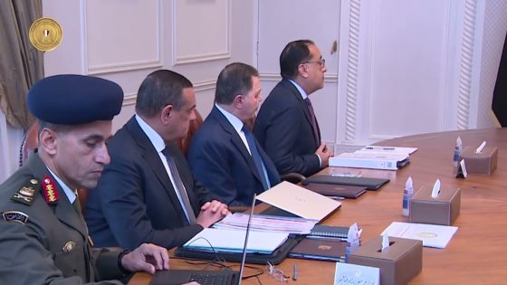 الرئيس السيسي يستقبل رئيس مجلس النواب العراقي ويتابع برامج التنمية المجتمعية لأبناء سيناء