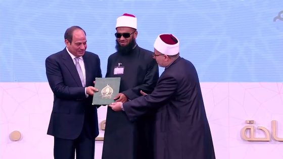 الرئيس السيسي: أهنئ حفظة القرآن الكريم من مصر وجميع دول العالم متمنيا لهم التوفيق والسداد