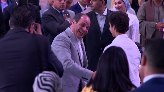 الرئيس السيسي يشارك في احتفالات عيد الفطر المبارك مع أبناء الشهداء وأسرهم