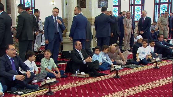 الرئيس السيسي يؤدي شعائر صلاة عيد الفطر المبارك من مسجد المشير طنطاوي