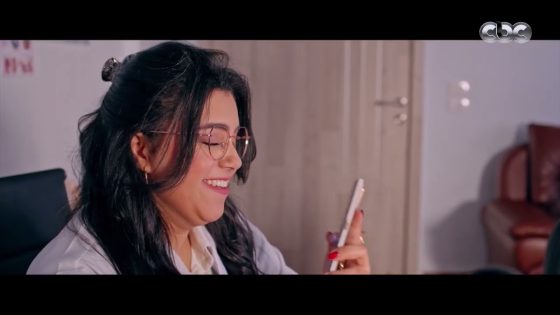 مسلسل 1000حمدالله ع السلامة| “بياكل في قلبي” لما تكراشي على حد وهو مش هنا أصلا