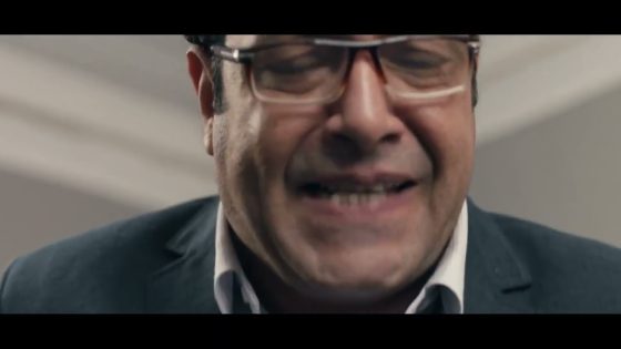 الوضع بيزداد سوء داخل الأسانسير والشرطة تتدخل #بين_السما_والأرض