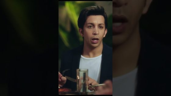 لما تعزم صحابك المثقفين عندك في البيت ???? #shorts #في_بيتنا_روبوت