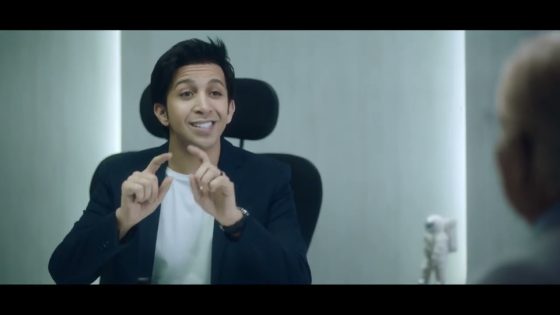 لما العميل يقولك انت مش عارف انا مين???? لذيذ جاب تاريخ العميل الاسود كله ????????#في_بيتنا_روبوت