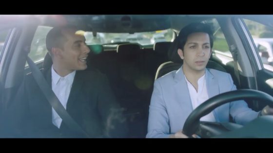 لما تطلع مصيف ومديرك يكلمك في شغل ومراتك تقفش عليك “هرجعك بالبطة”???? #في_بيتنا_روبوت
