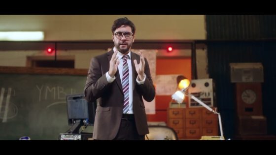 سطو مسلح على بنك بس بطريقة كوميدي جدا???? ياترى لذيذ وبومبا هيتصرفوا إزاي???? #في_بيتنا_روبوت