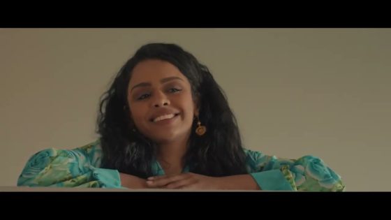 نوجة بتعكنن على لطفي وضرتها في يوم الصباحية???? #هوجان