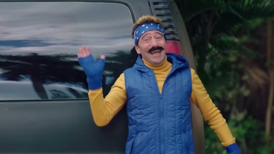 لاكاسا دي بابيل المزاريطة – البوليس حاصر البنك .. وهدرس باعهم اول ما شافهم #الكبير_أوي8