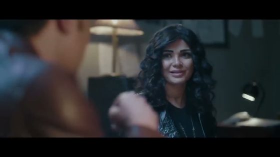 ‏هو ده اللي حشمة🤦🏻‍♀️😂.. سيف عايز مصلحة من سوسن.. شوف قالها إيه #صاحب_السعادة