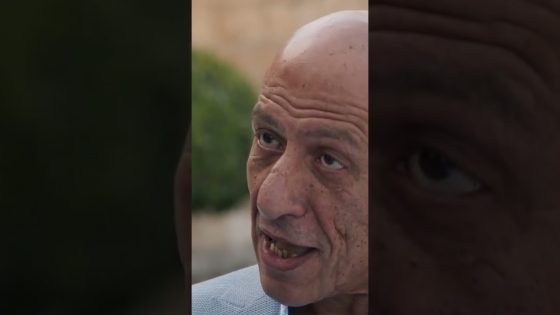 الصياد خايف على النمر #shorts