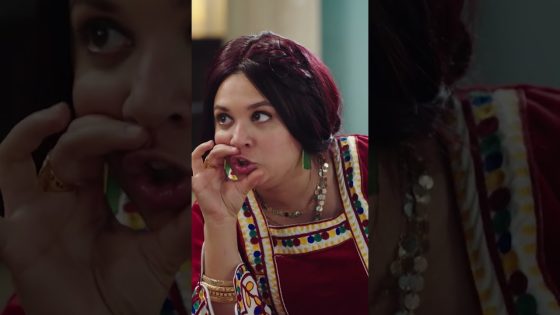 وصفة سهلة وسريعة لتحصلي على شفايف نضرة مع مربوحة😂 #الكبير_أوي_ج7 #shorts