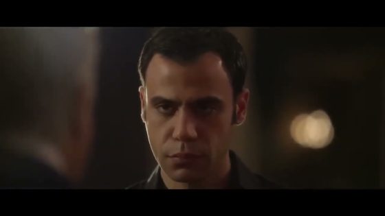 “أنا كنت صاحب أبوه زمان”😂… الواد إكرامي صد كرة ماتتصدش😂 #صاحب_السعادة