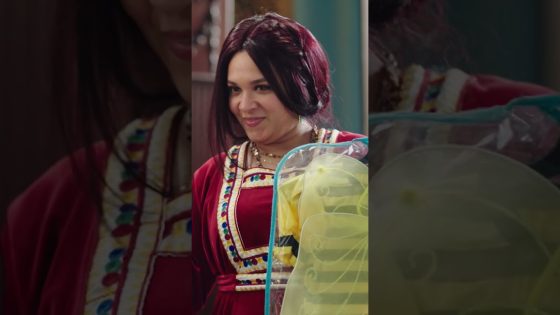 انا قولت إنك خام.. مربوحة جابت طقم للكبيرة فحت🤣 #الكبير_أوي_ج7 #shorts