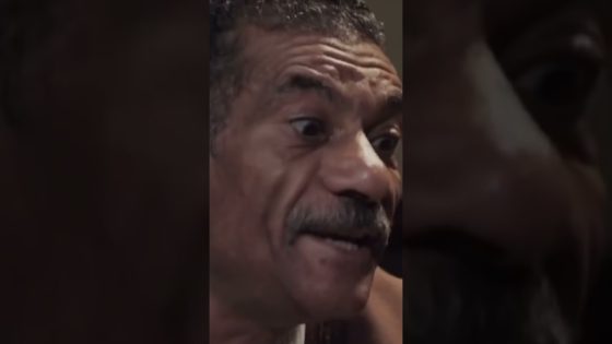 المفروض إن ده اللي هينقذهم 🤦🏻‍♂😂 #مسيو_رمضان_مبروك_أبو_العلمين #shorts