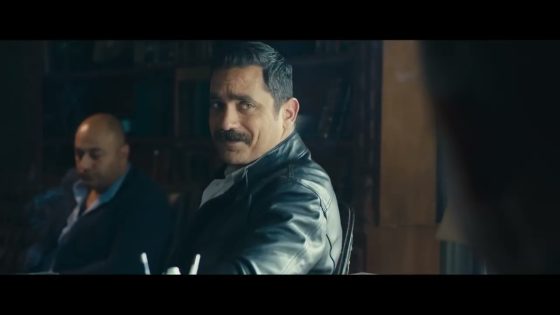 زيارة سليم لبيت شاكر.. عاكف غروره مش مخليه يسمع لأبوه #كلبش2