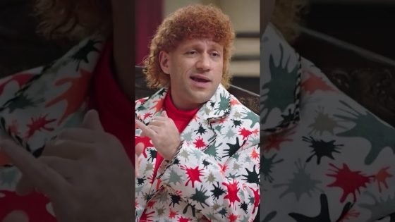 أبو قردان هو مصمم الأزياء بتاع حزلقوم 🤣 #الكبير_أوي8 #shorts