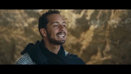 مصطفى بيحاول يفهم عاكف الزتونة للي بيعملوه #كلبش2