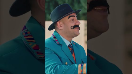 السفير شبط في لعب الأطفال على البسين😂 #الكبير_أوي8 #shorts