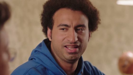 حضن من غير مشاعر .. إيه الرخص اللي انتوا فيه ده🤣 #عمر_ودياب