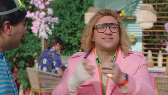 نفادي اتقفش وهو بيشقط الأجانب.. وواخد عنهم فكرة كوميدية🤣 #الكبير_أوي8