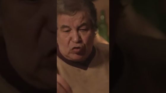 البرنس قرر إنه يسافر بره ويبعد عن مصر #العراف #shorts