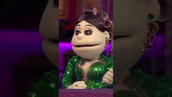 شعرك بيفكرني بشعر حزلقوم 😂 #أبلة_فاهيتا #Shorts