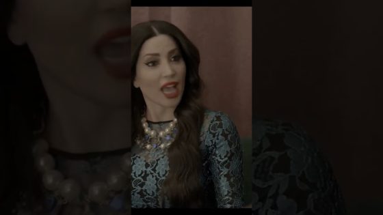 ايقاع عزيزة تغير عن ايقاع حمدي وكل بسبب السياسة 🤔 #غولدن_لاين #جوقة_عزيزة