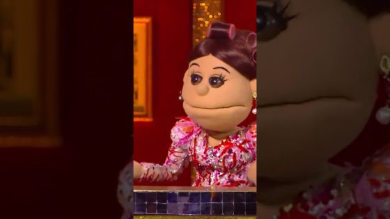 حسن شاكوش طلع حريف كرة⚽😍 #أبلة_فاهيتا #Shorts