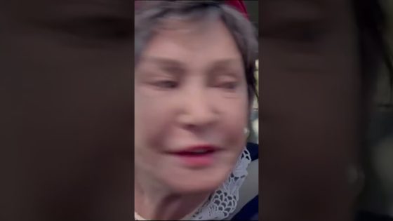 ضحك السنين على مأمون لما حميدة اديت فلوس للشحات🤣 #مأمون_وشركاه #shorts