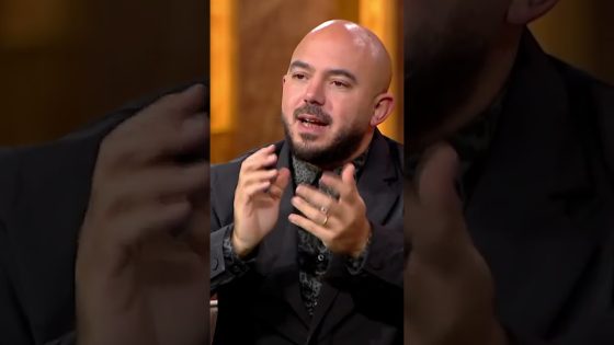 العسيلي وهو بشعر 🤣 #سهرانين #shorts