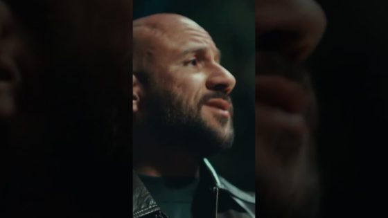 هيلبسها توليت😈☝️ .. لما تقرر تعمل شقاوة وتلبس قناع 🤣😎 #الغاوي #shorts