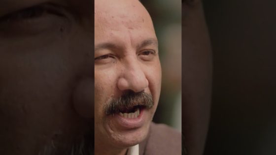 رضوان بعت هدية لـ فتحي في قلب سريره#البرنس#shorts