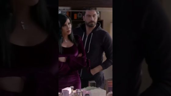 عرفت مفاتيح حماتها وقررت تستعملهن لتكسب منها 😮#اكسبلور #قبنض #فرصة_أخيرة