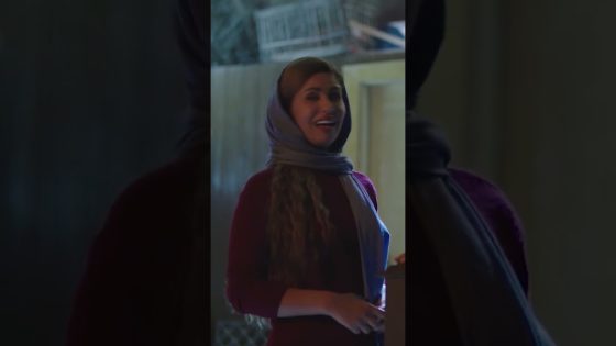 صلاح عينه من ورد وبيحاول يفتح معاهم الكلام #ضربة_معلم #SHORTS