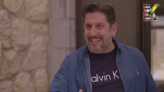 ألد أعدائه كان السبب بأنقاذ ابنه 😒 – قرار وزير