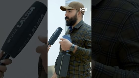 القلق والفرح يسيطران على جماهير برشلونة عقب انفراد الفريق بصدارة الدوري.