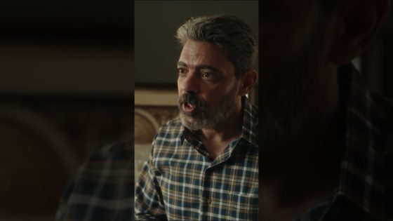 محمود عزت عايش زي الخفاش في الضلمة🦇 #رأس_الأفعى #shorts